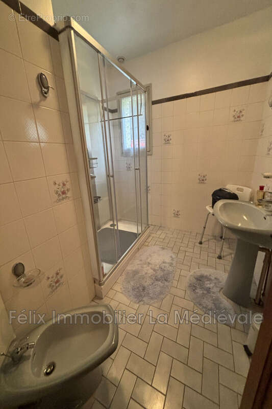 Maison à CARSAC-AILLAC