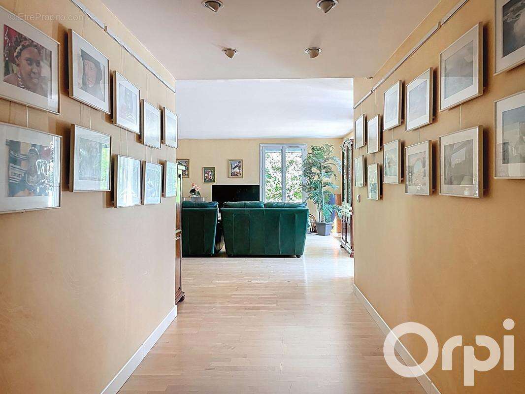 Maison à BALLAINVILLIERS