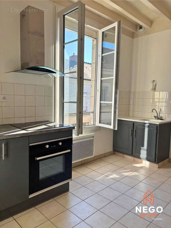 Maison à CHATEAUNEUF-SUR-SARTHE