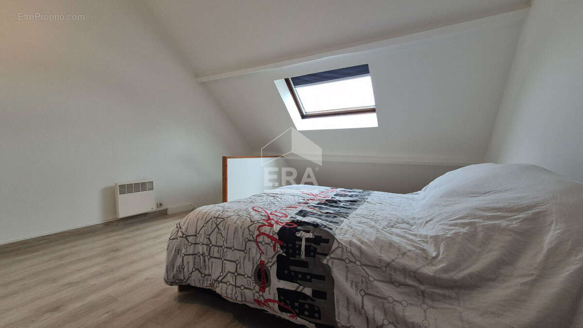 Appartement à COUBERT