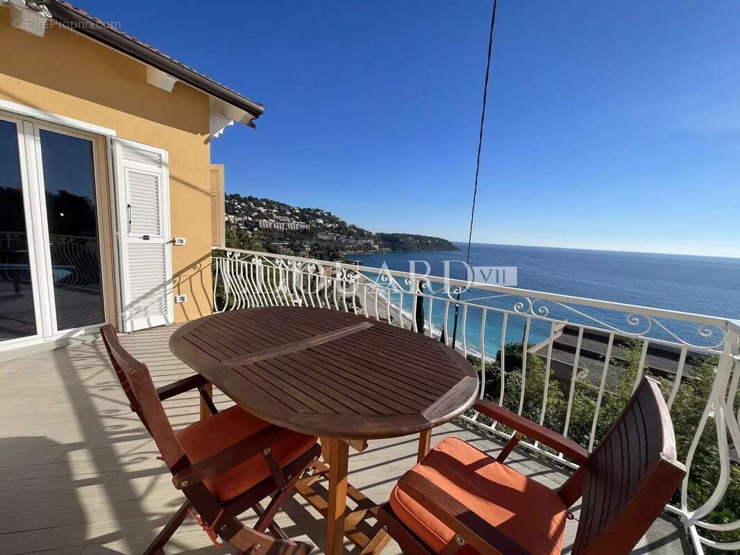 Appartement à ROQUEBRUNE-CAP-MARTIN