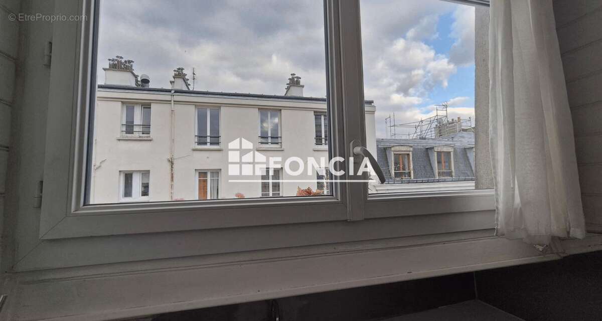 Appartement à PARIS-18E