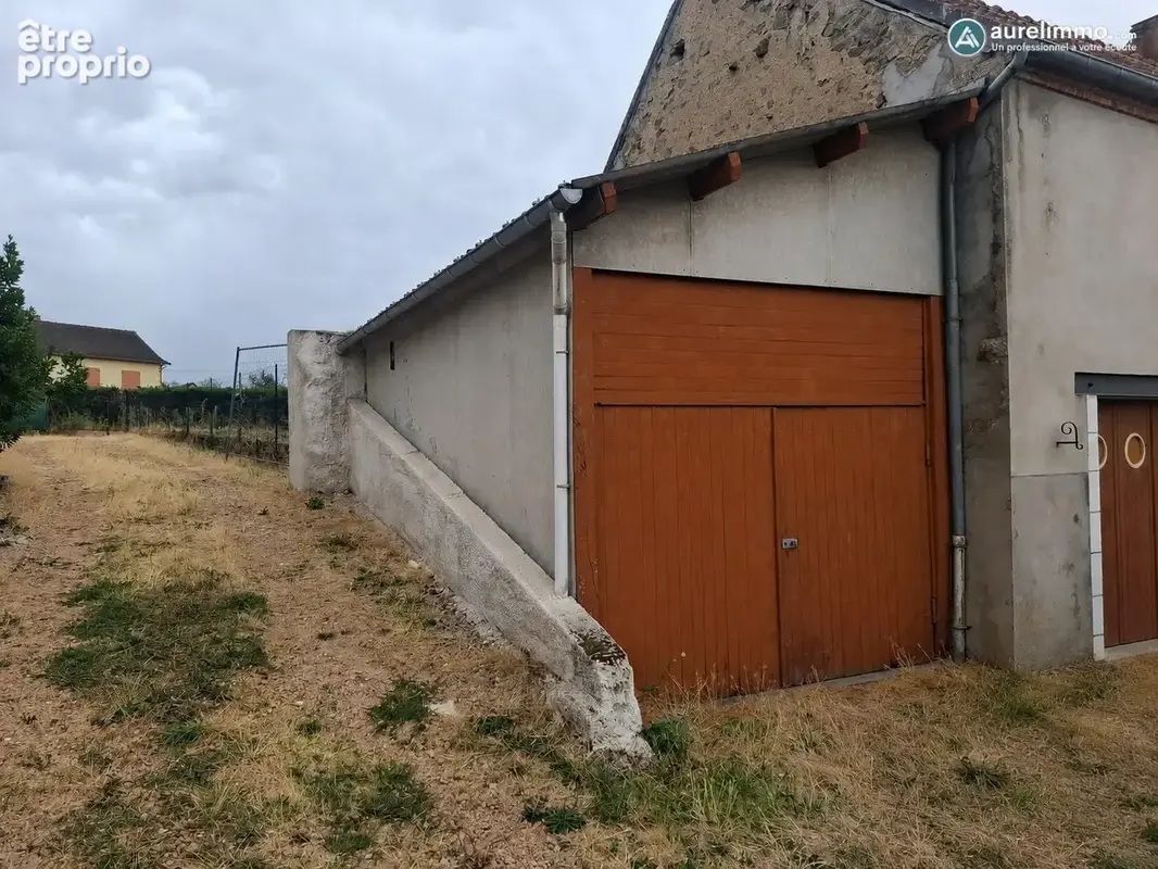 garage fermé - Appartement à DOMERAT