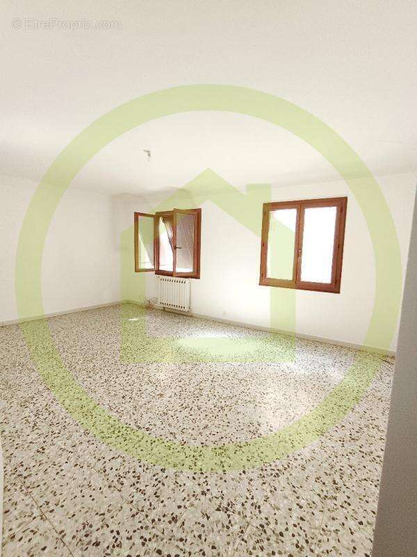 Appartement à BEAUCAIRE