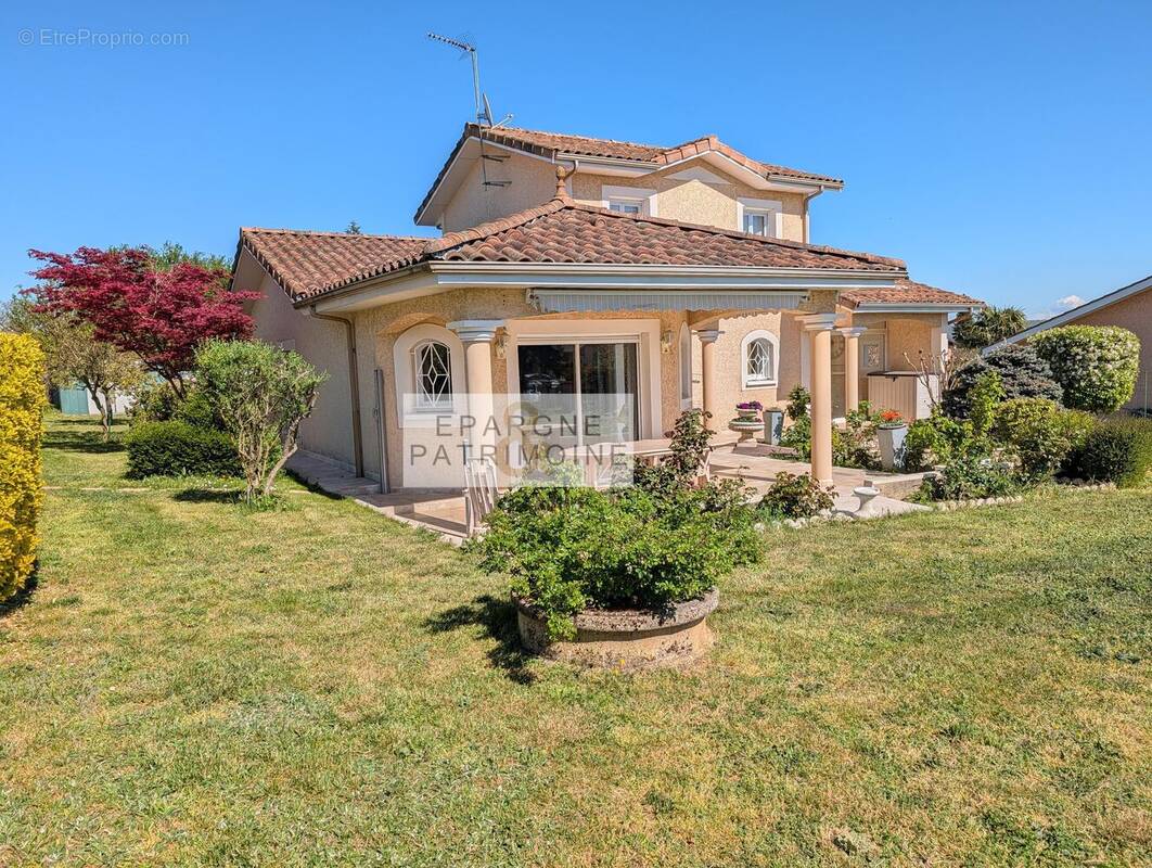 n°2 - Maison à SATOLAS-ET-BONCE