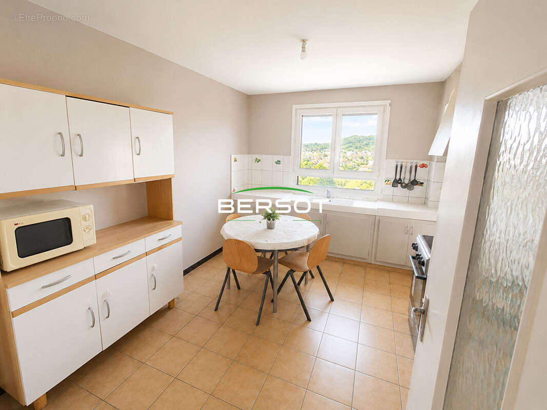 Appartement à NAVENNE