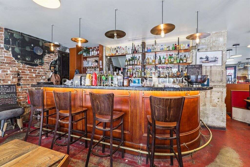 Commerce à PARIS-11E