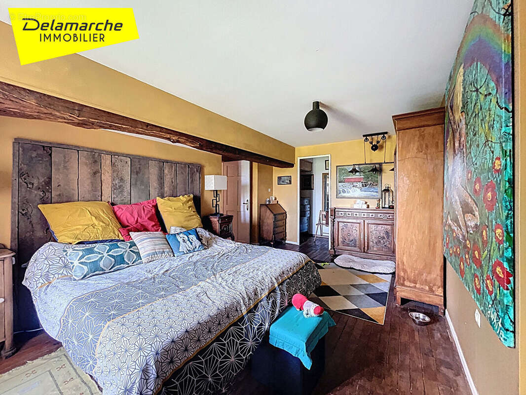 Maison à SAINT-HILAIRE-DU-HARCOUET