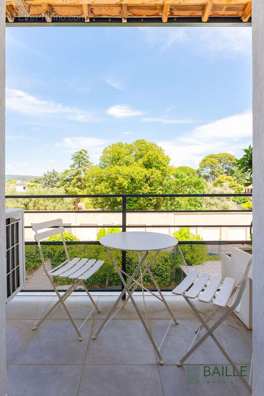 Appartement à SAINT-CYR-SUR-MER