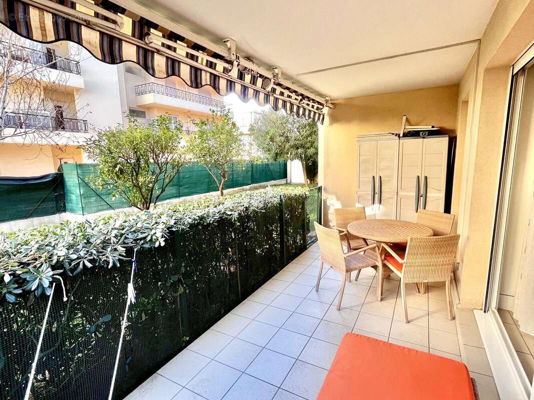 Appartement à ROQUEBRUNE-CAP-MARTIN