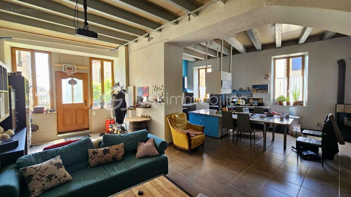 Charmante maison au cœur de Villerest - photo 3