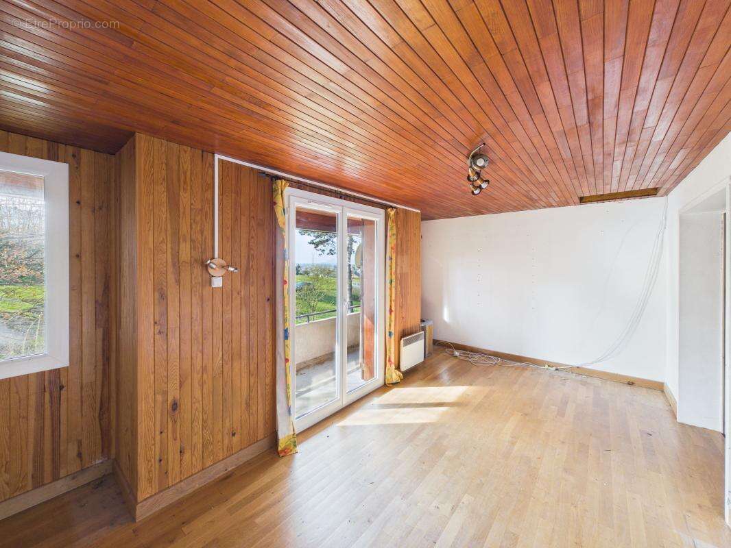 Appartement à SAINTE-HELENE-DU-LAC