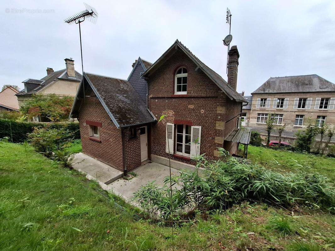 Maison à TRACY-LE-MONT