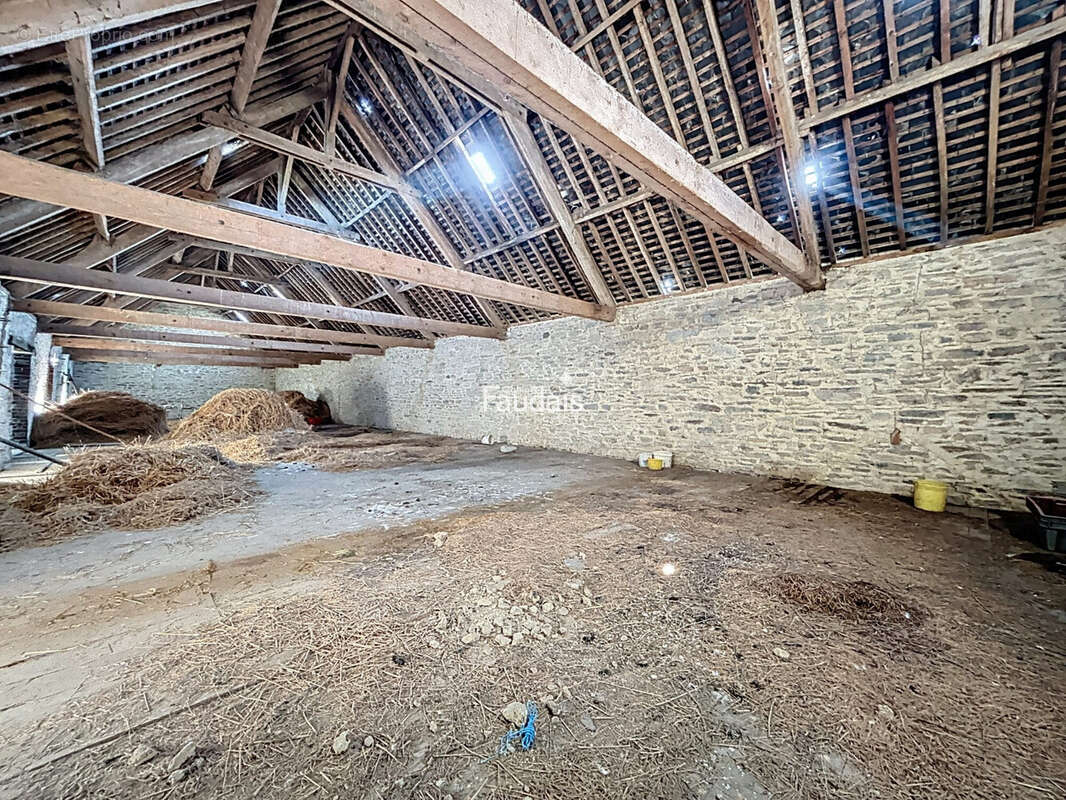 Maison 426 m² à Villers-Bocage  - photo 7