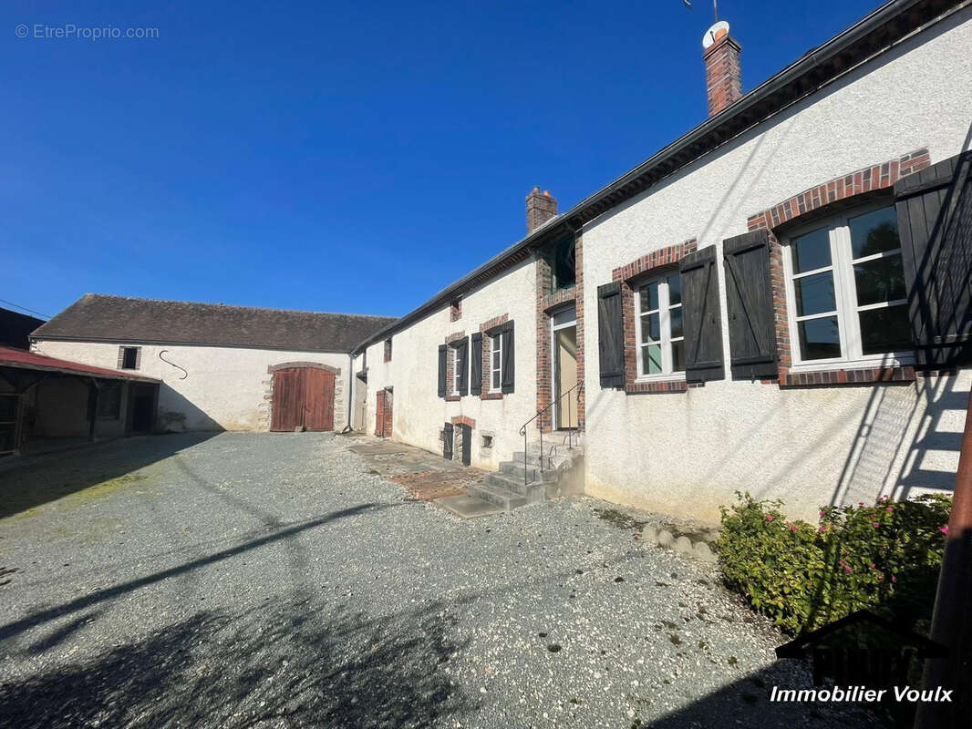 Maison à LORREZ-LE-BOCAGE-PREAUX