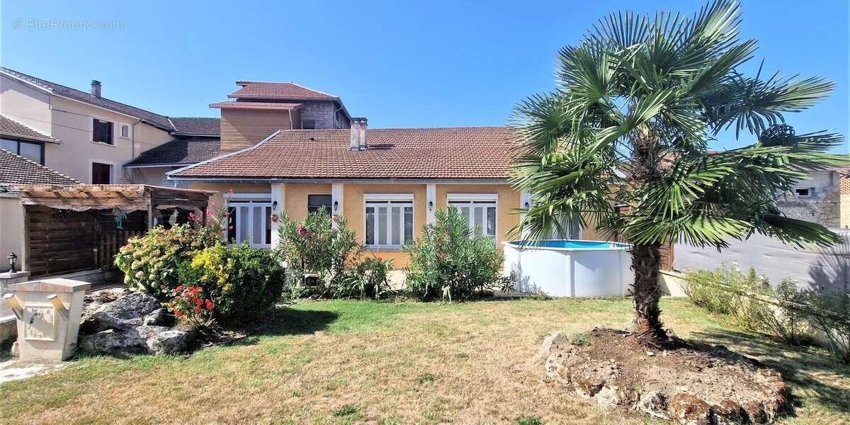 Maison à SAINT-THOMAS-EN-ROYANS