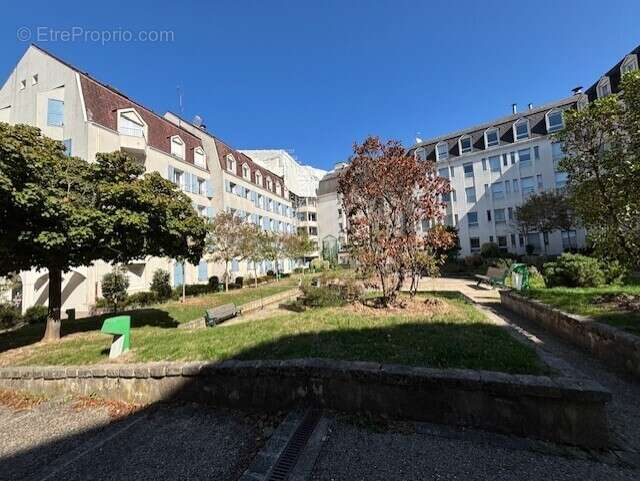 Appartement à RUEIL-MALMAISON