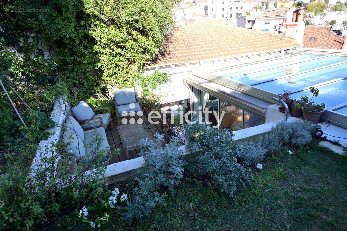 Maison à MARSEILLE-6E