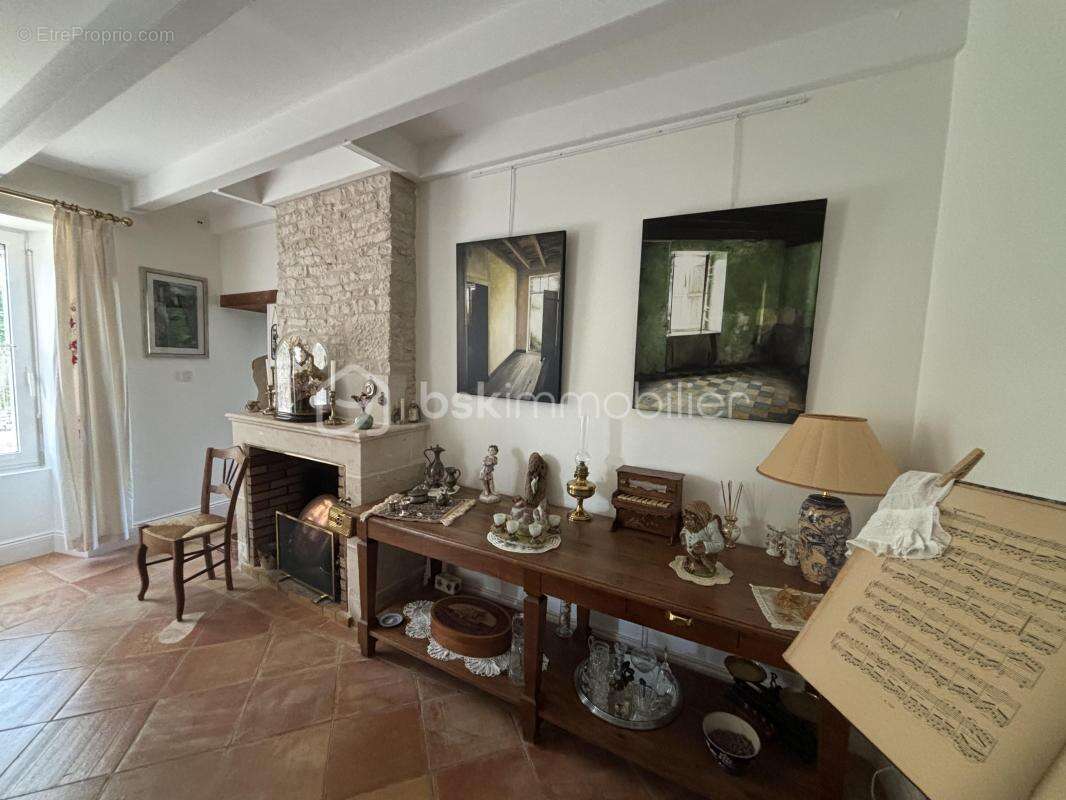 Maison à MAUZE-SUR-LE-MIGNON