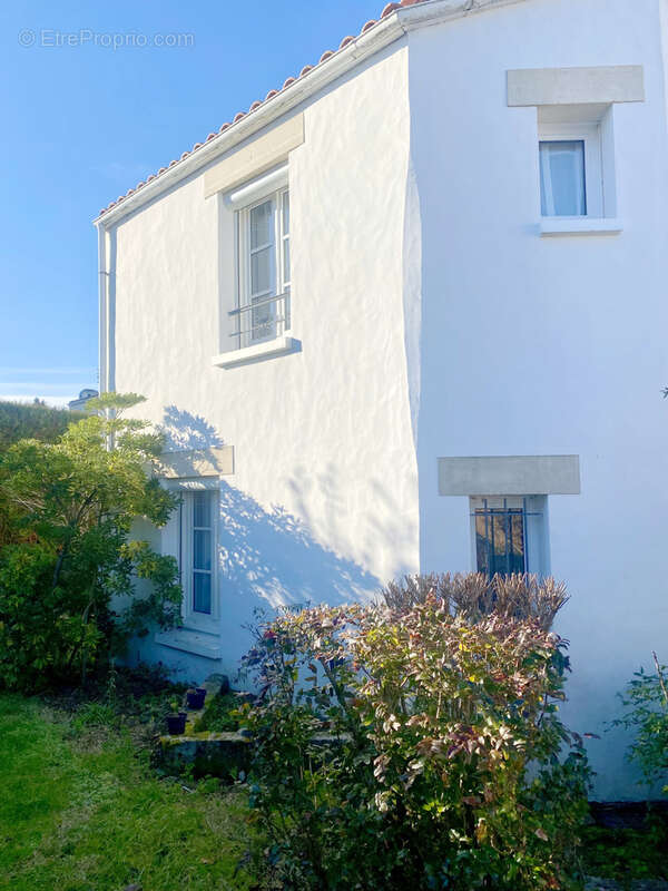 Maison à VAUX-SUR-MER