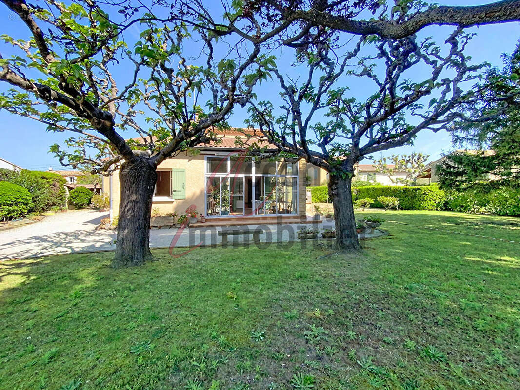 Maison à ROBION