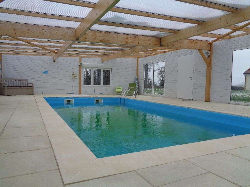 Maison à MOUREUILLE