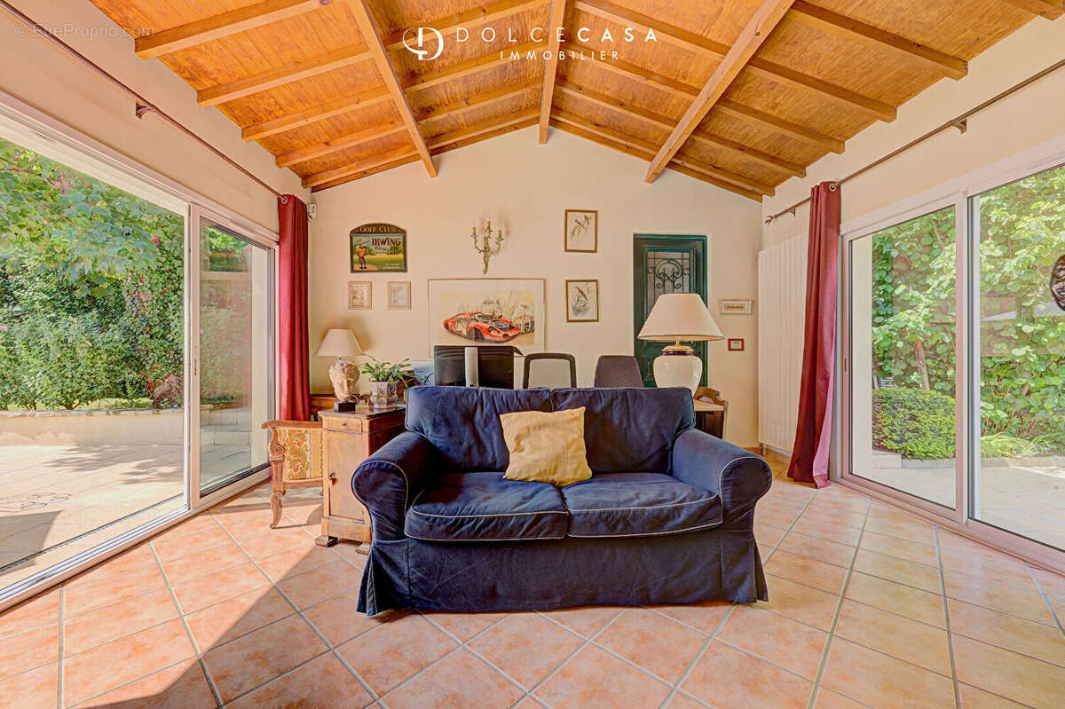Maison à LE PERREUX-SUR-MARNE