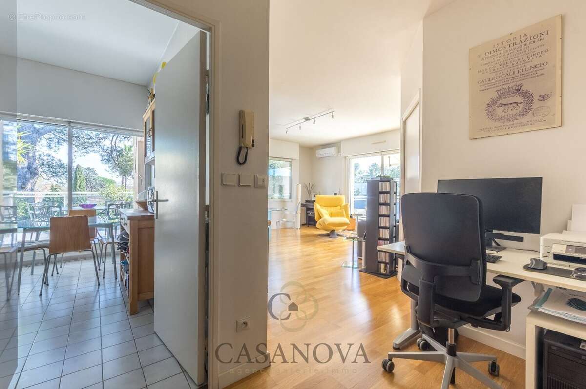 Appartement 4 pièces de 99 m² avec terrasses, garage et vue nature à Montpellier Aiguelongue - photo 7