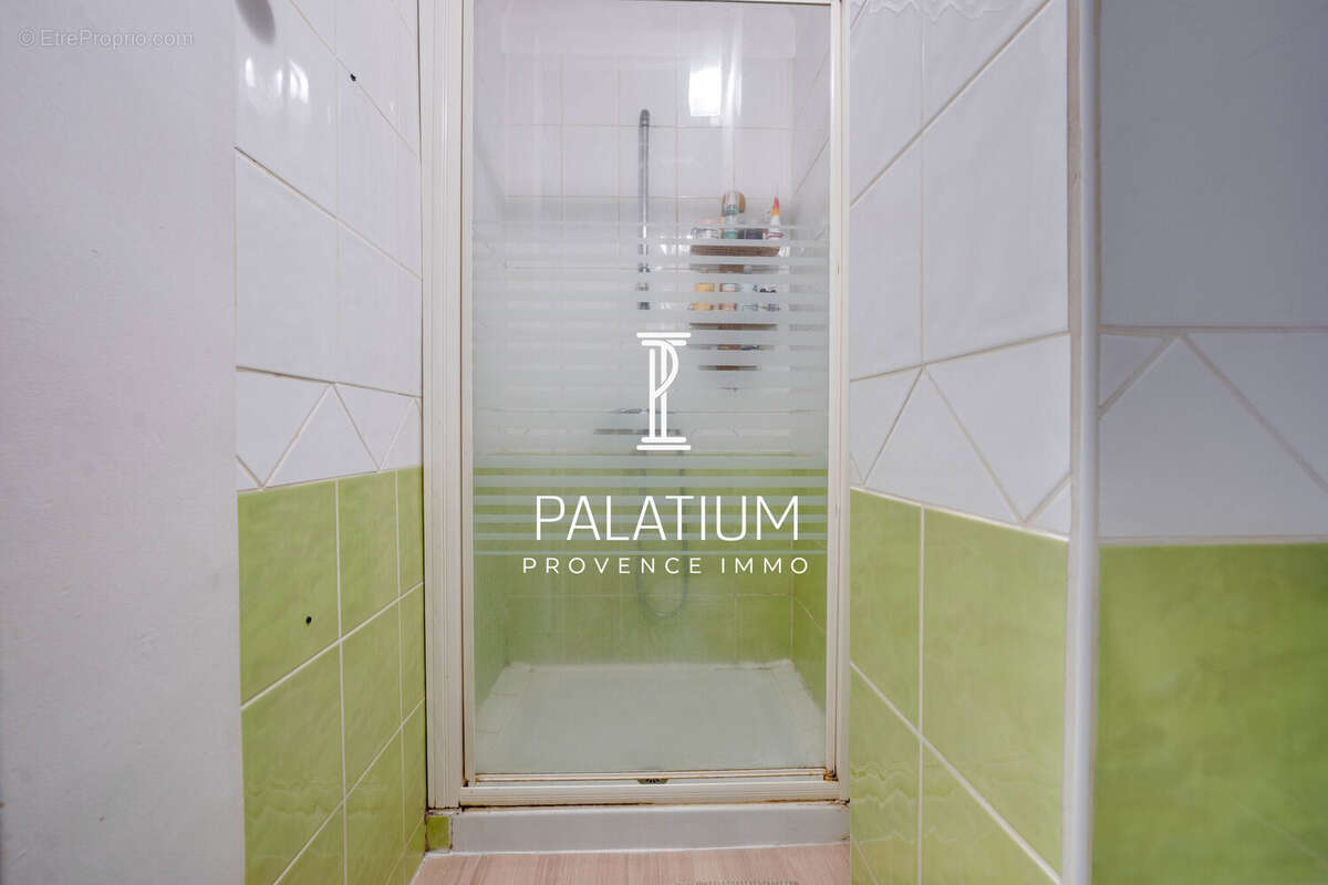 Appartement à MARSEILLE-6E