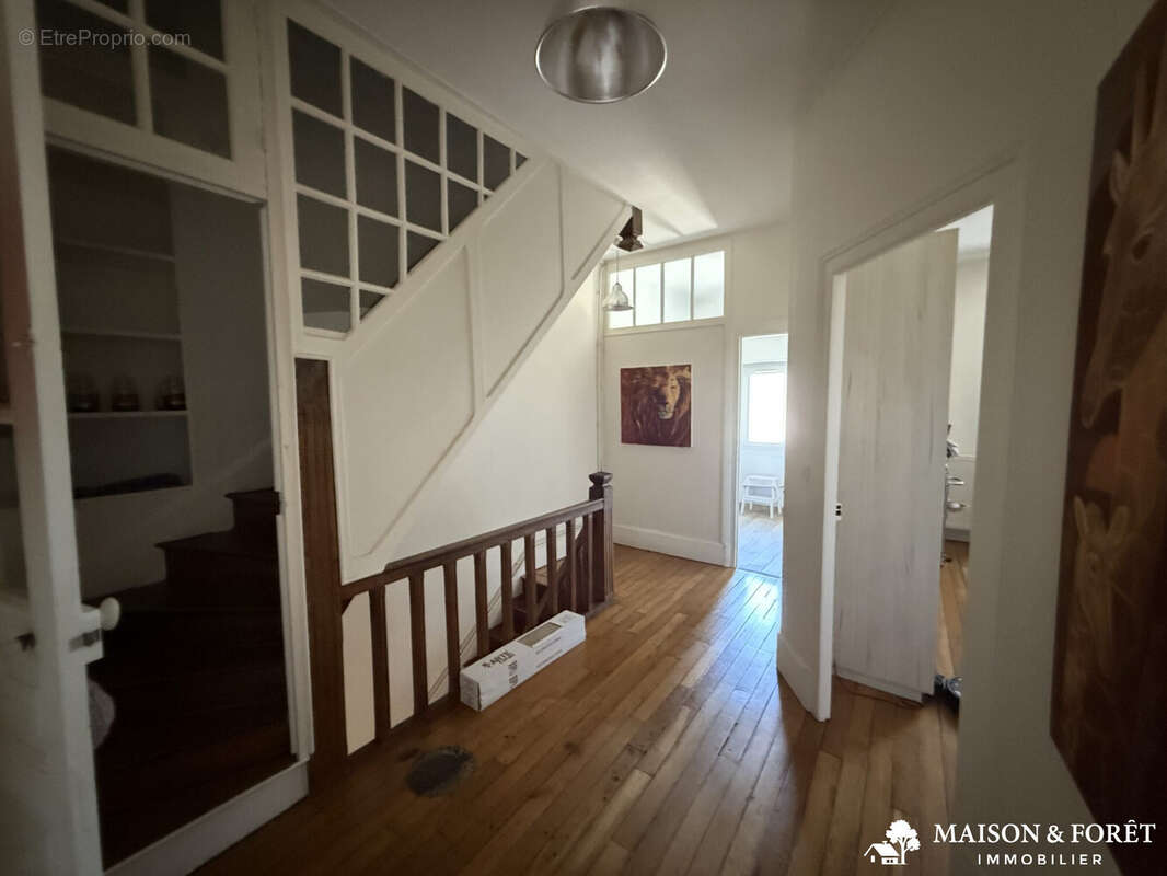 Maison 190 m² à Gien  - photo 9