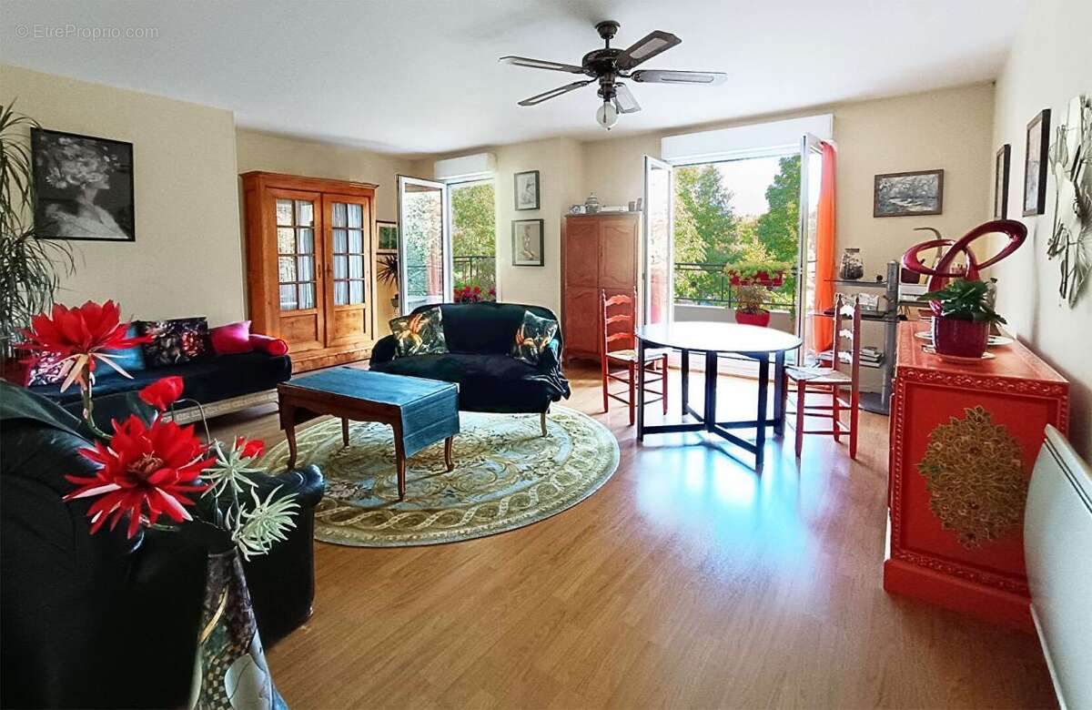 Appartement à ROSNY-SOUS-BOIS