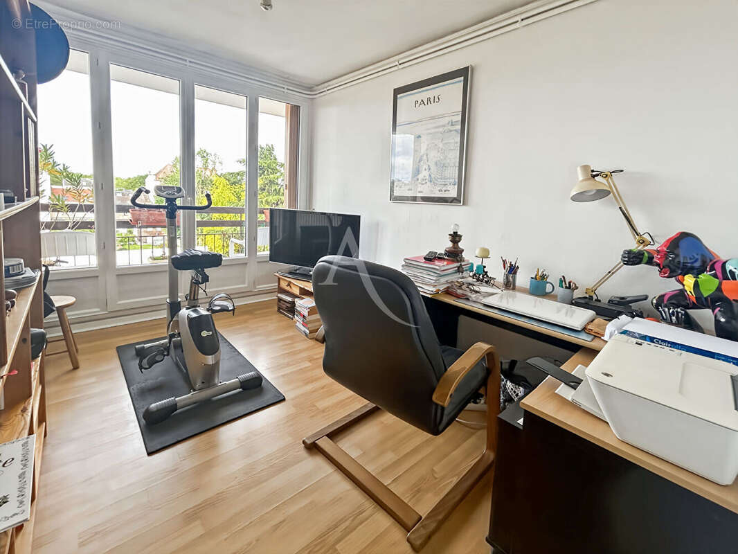 Appartement à SAINT-OUEN-L'AUMONE