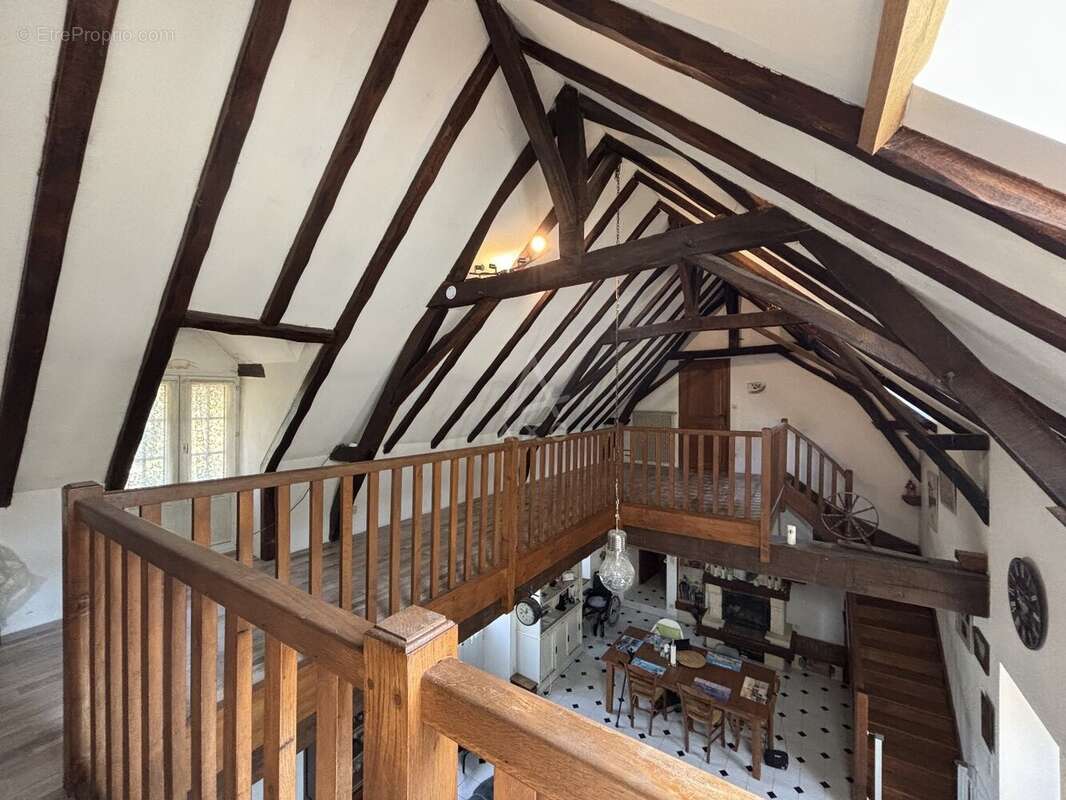 Maison à MIRE