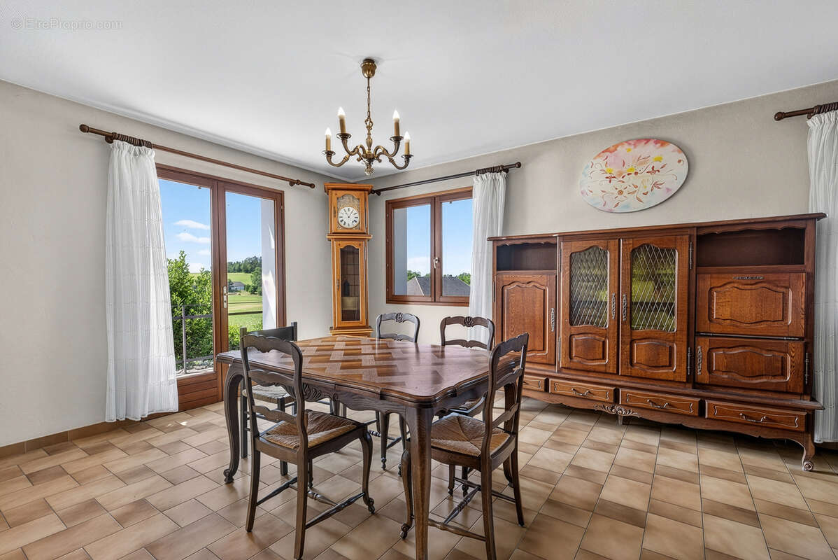 Maison à GROISY