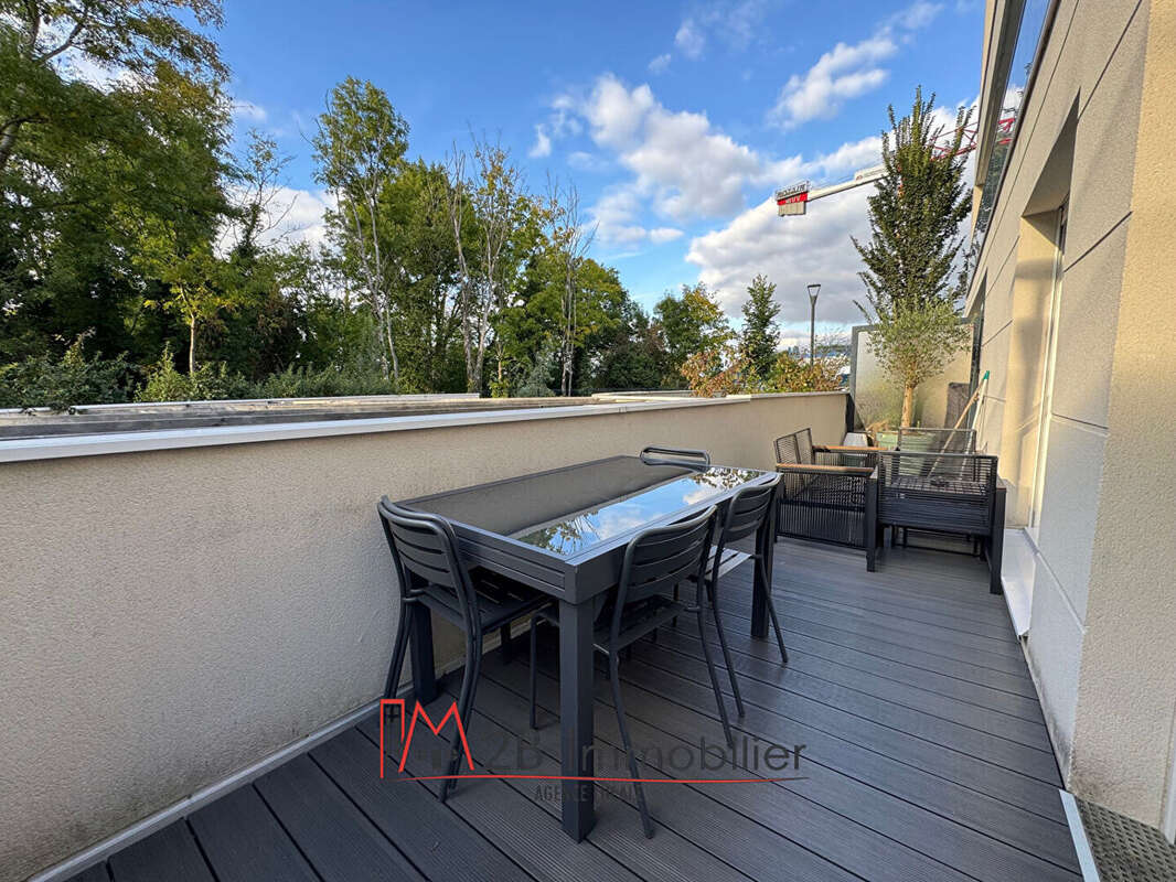Appartement à SAINT-THIBAULT-DES-VIGNES