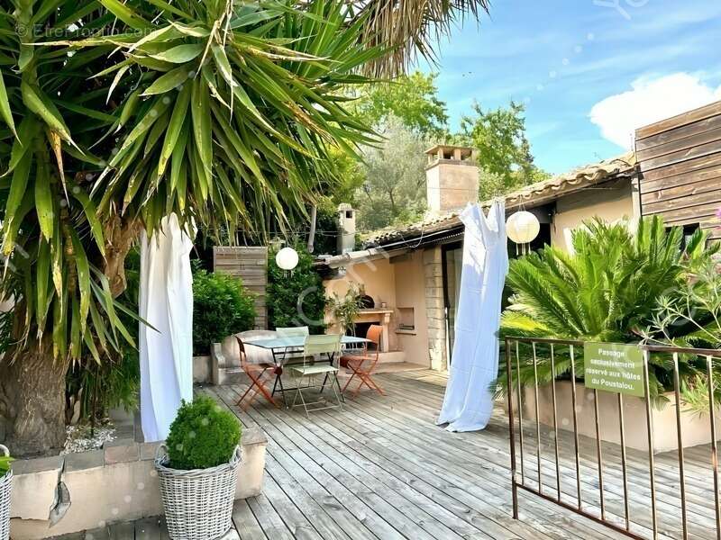 Magnifique PROPRIETE : Maison De Maître Et  Deux Dépendances (  17 Pièces / 400 M² )  Située à VERARGUES (34) DEDIEE A UN PROJET - photo 28