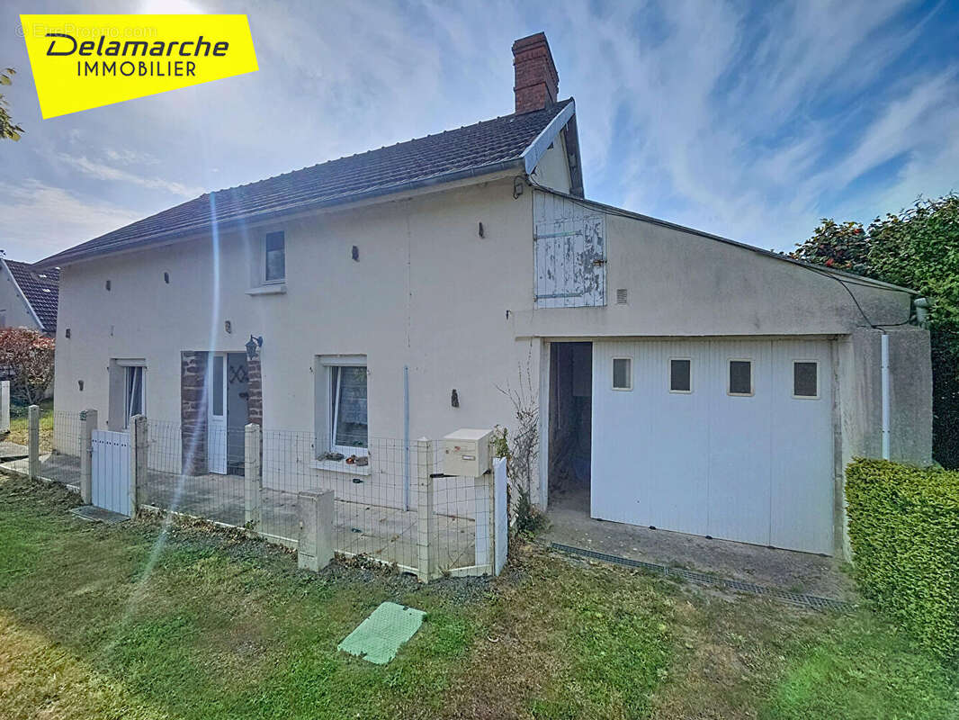 Maison à BREHAL