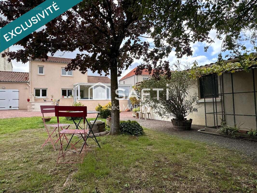 Photo 2 - Maison à LE MAY-SUR-EVRE