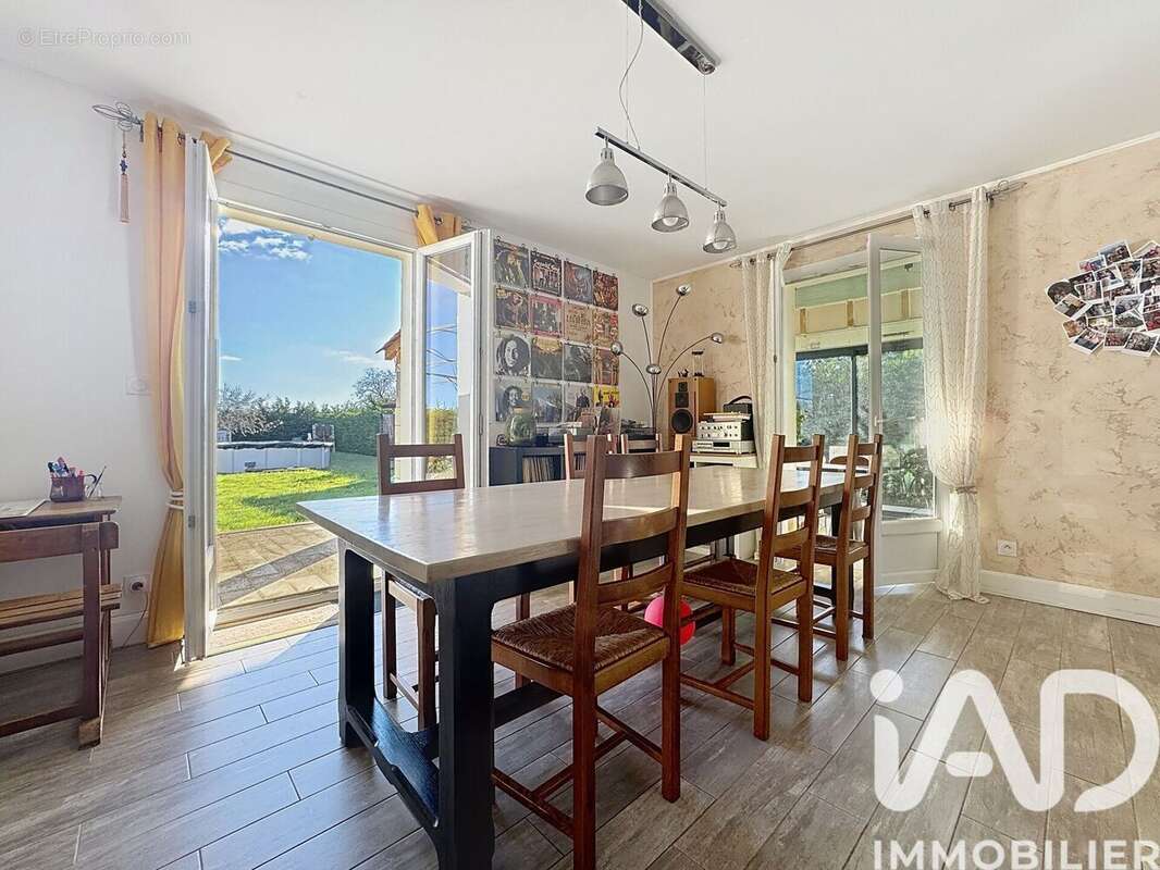 Photo 7 - Maison à COULGENS