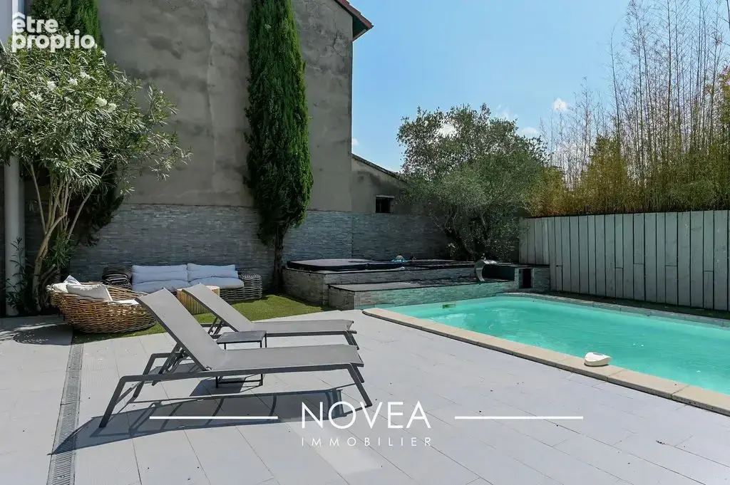Maison 5 pièces 181 m² à vendre à Villeurbanne (69100) - photo 3