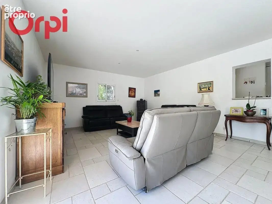 Maison À Vendre type 5 La Seyne sur Mer/Janas - terrain 1106 m2 - T2 indépendant - photo 11