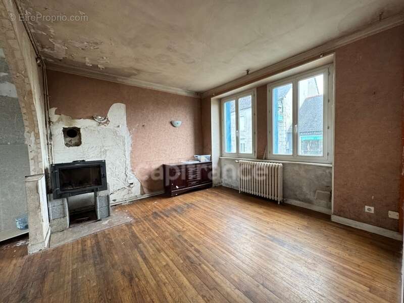 Maison à PLONEVEZ-DU-FAOU