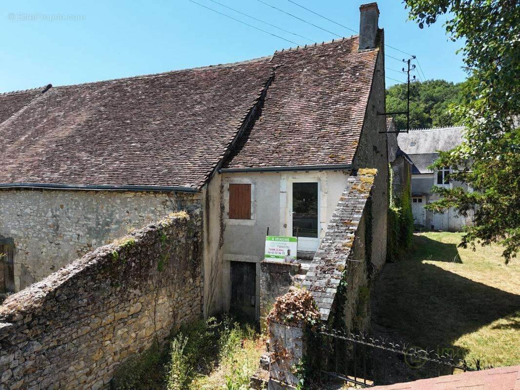 Maison à THENAY