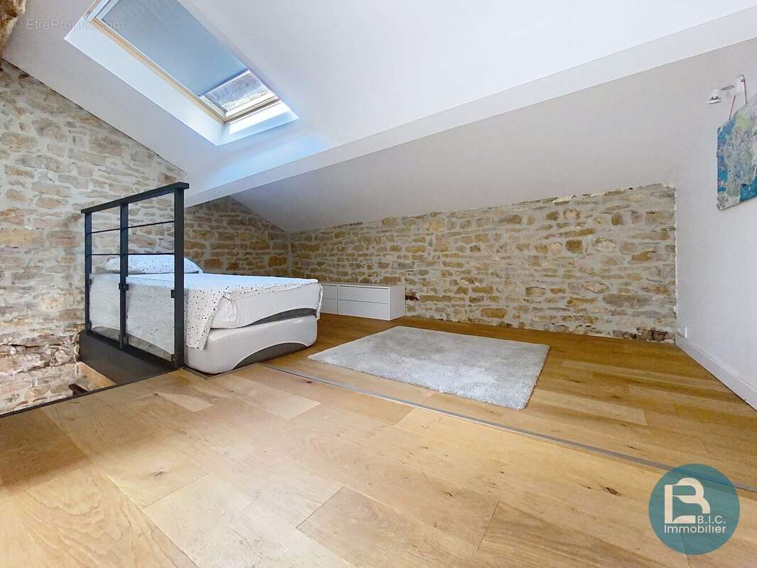 Appartement à SAINT-DIDIER-AU-MONT-D'OR