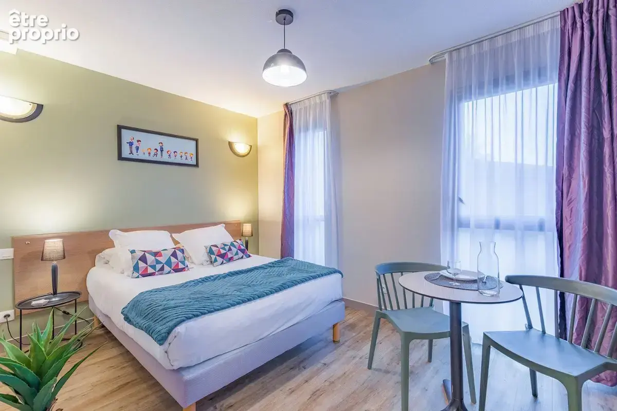 INVESTISSEMENT LOCATIF  Angoulême  Résidence Affaires Appart'City Classic Angoulême Centre  5,98 % de rentabilité - photo 2