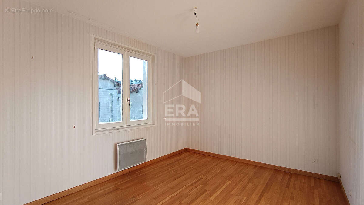 Maison à CUSSAC-SUR-LOIRE