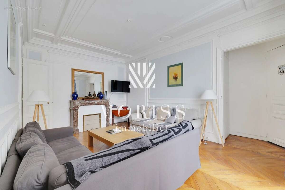 Appartement à PARIS-17E