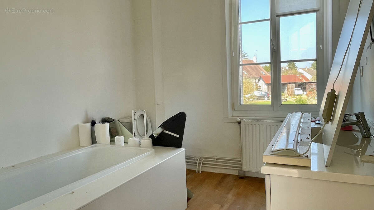 Maison à LE FIDELAIRE