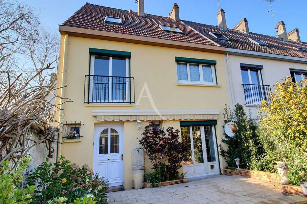 Maison 7 pièces Maurepas quartier des Bessières - photo 3