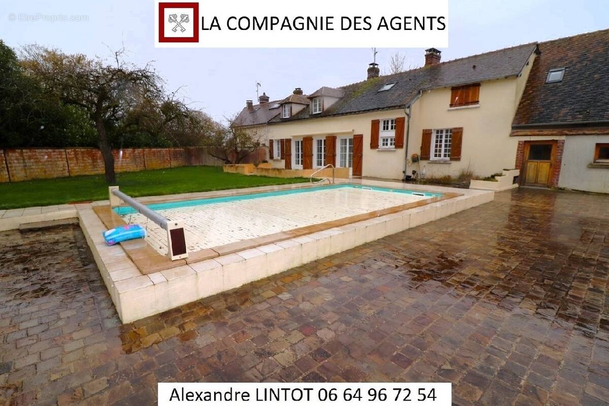 Maison à MARCHEZAIS